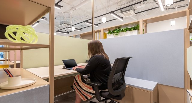 Rent office Churchill Square_3-1