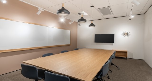 Rent office Commercial Bay Tower_2-1