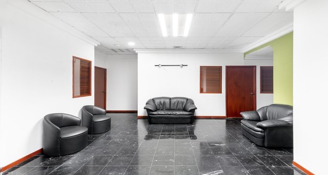 Rent office Country Club Financial_1-1