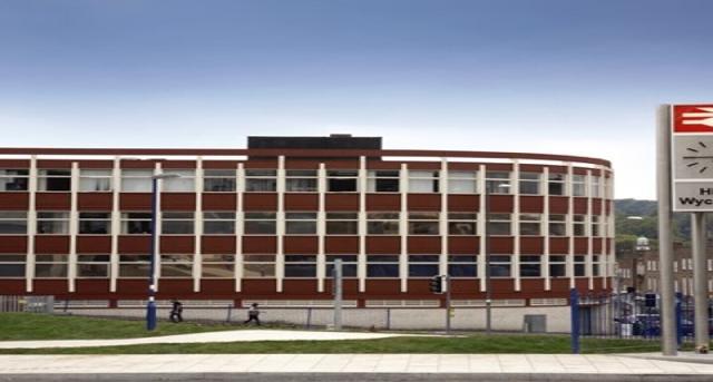 Rent office Crendon Street_1-1