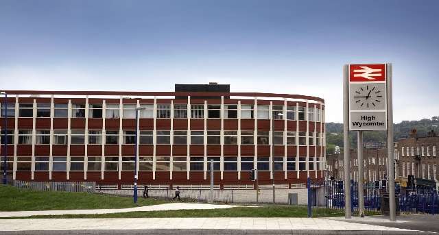 Affitto uffici Crendon Street_3-1