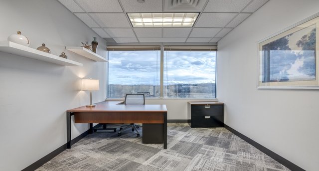 Crossroads Corporate Center_3 임대 사무실-1