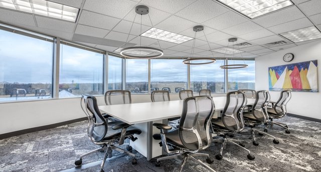 Crossroads Corporate Center_6 임대 사무실-1