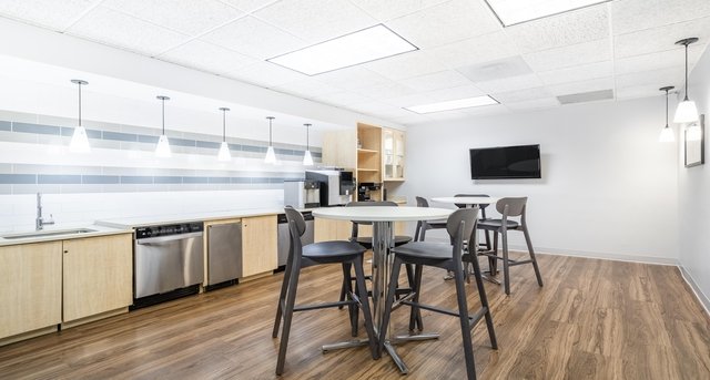 Rent office Crossroads I_4-1