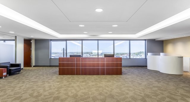 Rent office Crown Center_2-1