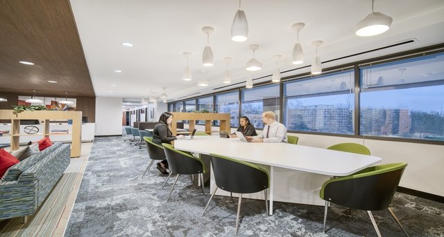Bureaux à louer Democracy Plaza_1-1