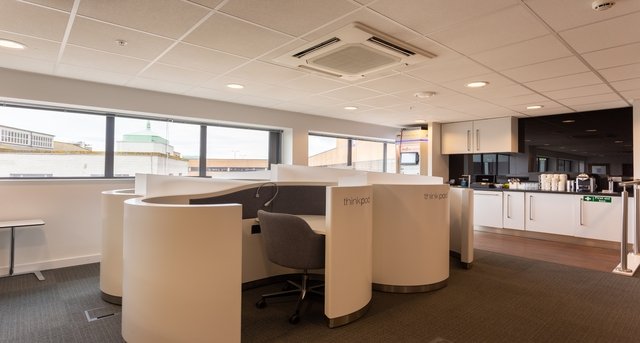 Bureaux à louer Drake Circus_1-1