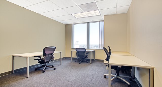 Rent office Esquire Plaza_3-1