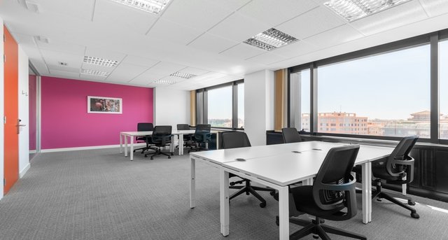 Rent office Europa Building_6-1