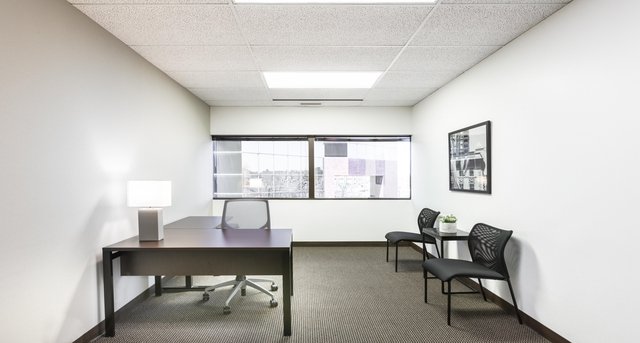 Kantoor te huur Executive Tower_3-1