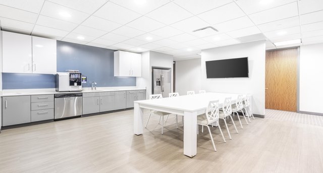 Rent office Fifth Third Center_4-1