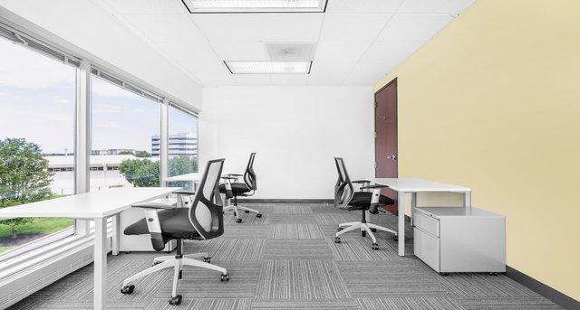 Rent office Freedom Business Center_1-1