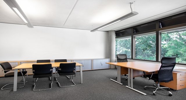 Rent office Great Marlings_3-1