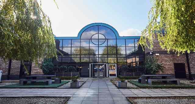 Rent office Guildhall Close_1-1