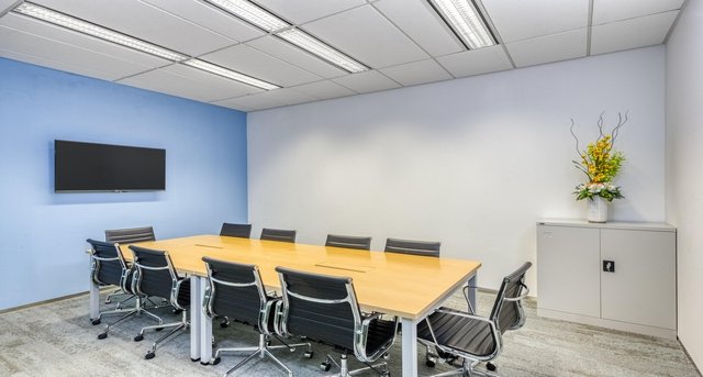 Rent office Guoco Tower_4-1