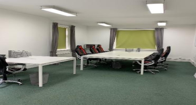 Rent office Hatfield_7-1