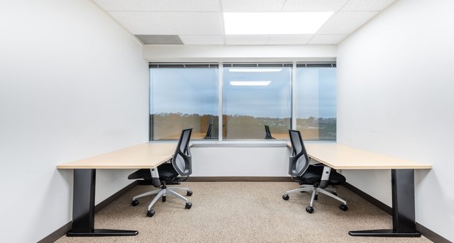 Rent office Hauppauge Center_2-1