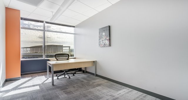 Rent office Hayden Ferry Lakeside_6-1
