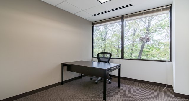 Rent office Holmes Corporate Center II_4-1
