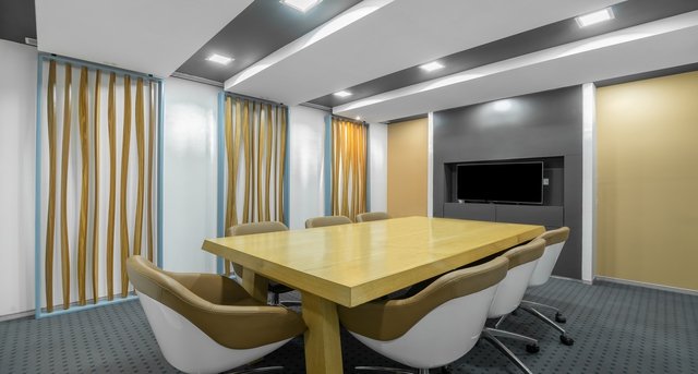Rent office Imperial Business Park_1-1