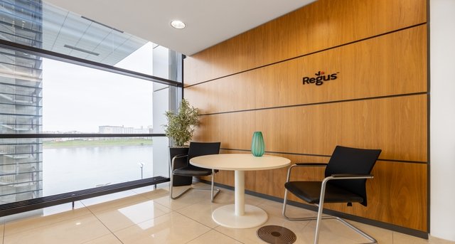 Rent office Kranhaus 1_2-1