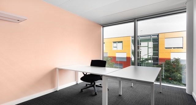 Sewa kantor Lakeside Geneva Building_6-1