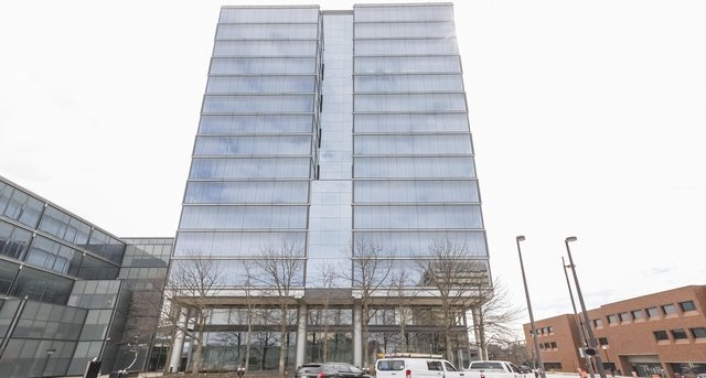 Rent office Landmark Center_8-1