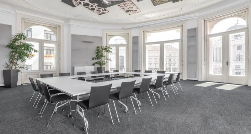 Rent office Le Palais_1-1