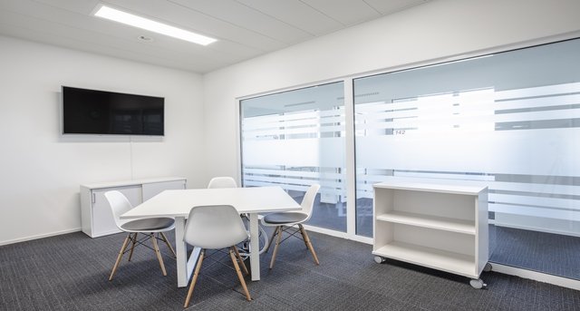 Rent office Lipo Park_6-1