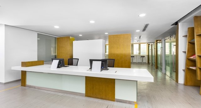 Kiralık Ofis - McLaren's Building_2-1