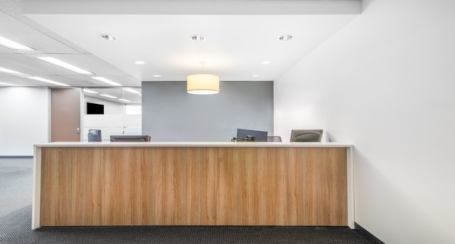Rent office Mississauga Executive Centre 4_2-1