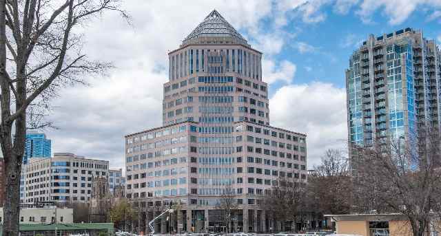 Rent office North Tryon Street 101_1-1