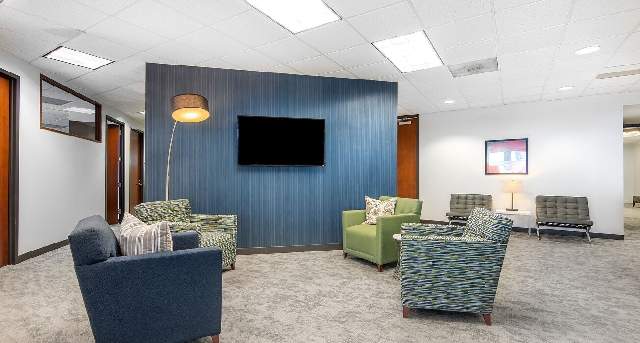 Rent office North Tryon Street 101_2-1