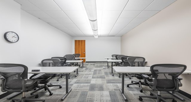 Rent office One City Center_6-1