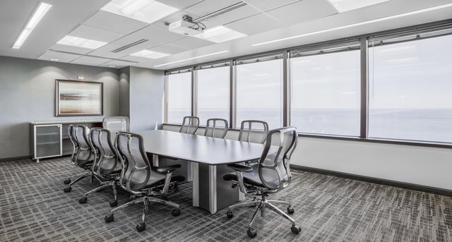Rent office One Lakeway_5-1