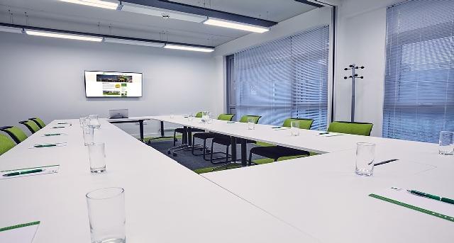 Rent office Pindar Road, Hoddesdon_1-1