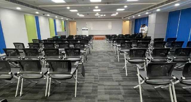 Rent office Plot 13, Laxmi Chand Rd, Maruti Udyog, Sector 18_1-1