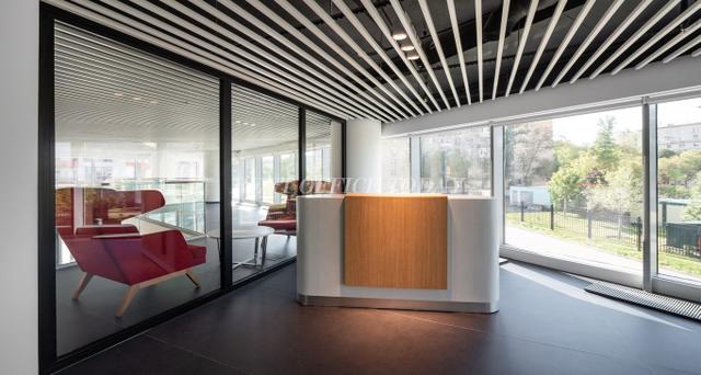office rent poklonka place-1