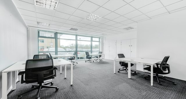 Rent office Quatro House_6-1