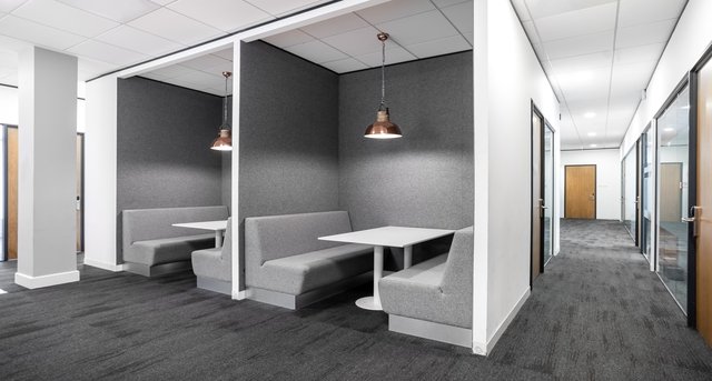Bureaux à louer Rourke House_1-1