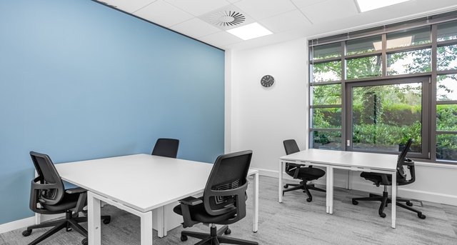 Bureaux à louer Rourke House_3-1