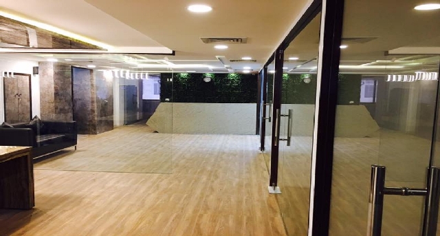 Rent office SCO No 156-157, Level 1 , Sector 9C, Madhya Marg_1-1