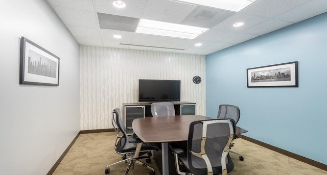 Rent office Sepulveda Center_1-1