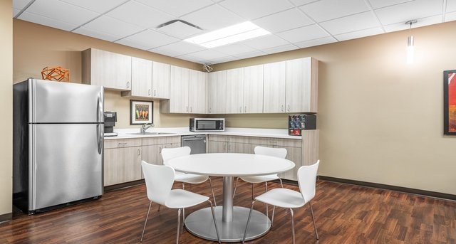 Kantoor te huur South Bend Business Center_4-1