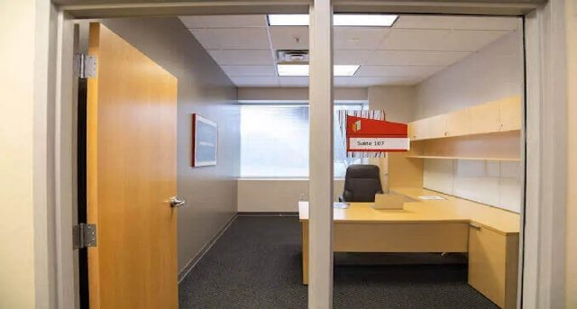 Rent office Springbrooke Boulevard 100_1-1