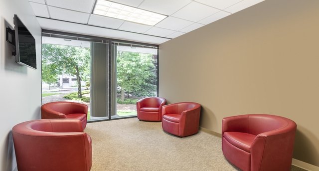Rent office Sterling Pointe II_1-1