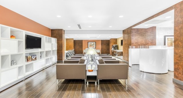 Bureaux à louer The Gardens Financial Center_1-1
