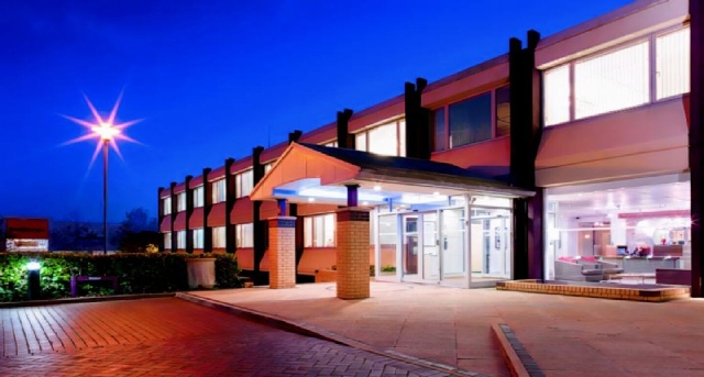 Rent office Theobald Street_5-1