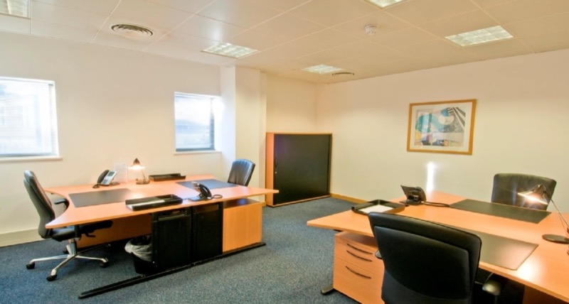 Sewa kantor Trafalgar Square, Building-859_3-1