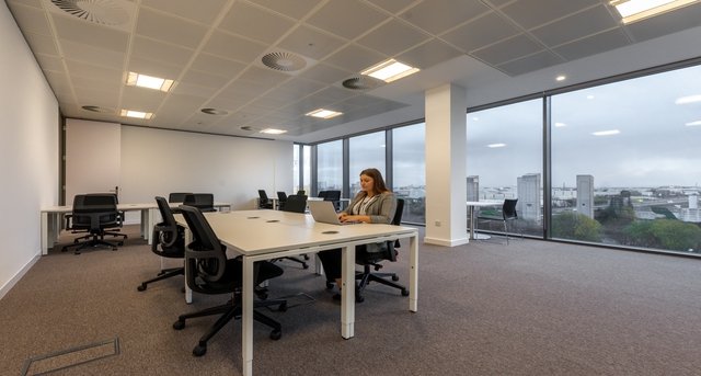 Rent office Trafford Park_7-1